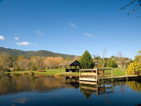 Sanctuary Park Cottages - Tourism Canberra 0