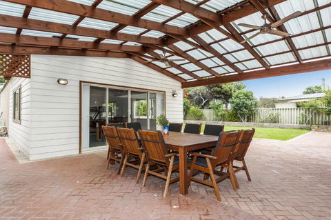 Sand Dunes Experience - Pet Friendly - Tourism Canberra 2