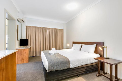 Rockhampton Riverside Central Hotel Official - Tourism Canberra 2