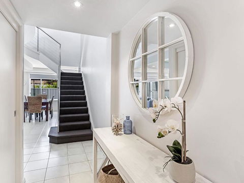 Sandcastles 7 8 Ala Moana Way - Tourism Canberra 2