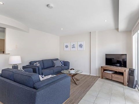 Sandcastles 7 8 Ala Moana Way - Tourism Canberra 3