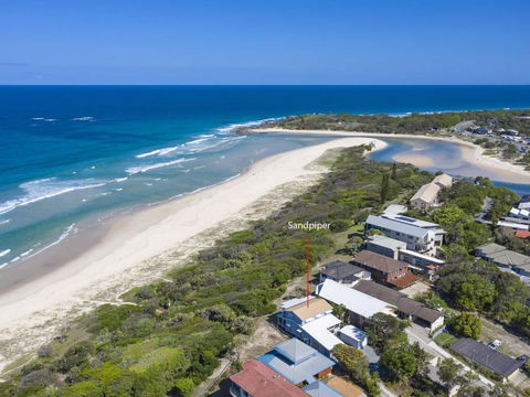 Sandpiper Beachfront House - Hastings Point - Tourism Canberra 2