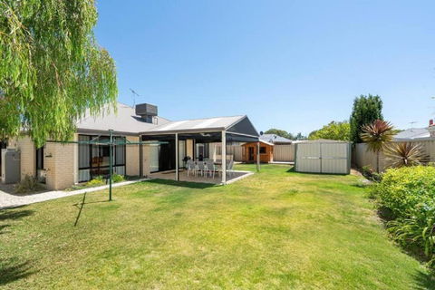 Sandpiper House - Family & Pet Friendly - Tourism Canberra 1