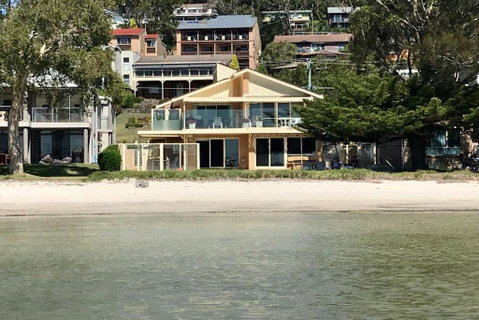 Sandy Beach House Corlette Unit 1 Waterfront WI-FI Aircon - Tourism Canberra 0