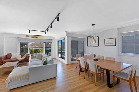 Sandy Cove Apartment The Entrance 8 - Tourism Canberra 0