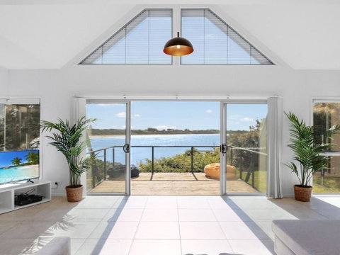 Sandy Cove - Tourism Canberra 1