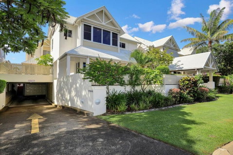 Sandy Cove @ Royle Palms - Tourism Canberra 0