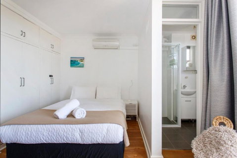 Seaside Studio Apartment - North Fremantle - Tourism Canberra 3