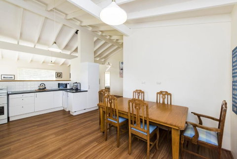Sheoak On Wedge - Well Appointed Property Close To Beach - Tourism Canberra 2