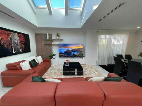 Skylight Splendour! - Tourism Canberra 0
