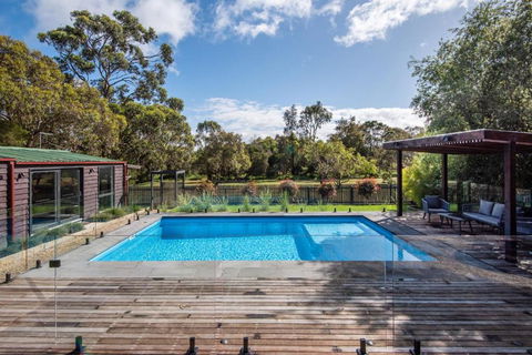 Somers Pool Park And Beach Retreat - Tourism Canberra 2