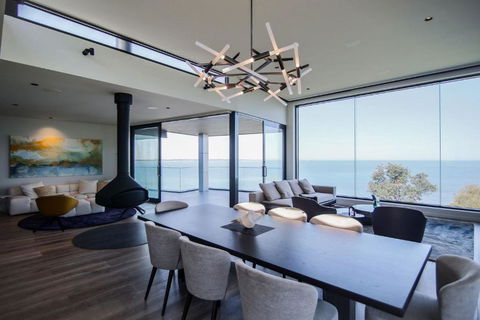 Somers Sanctuary - Luxury Interiors, Pool, Sauna, Water Views, Theatre Room - Tourism Canberra 0