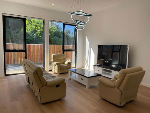 Star In Macquarie - Tourism Canberra 3
