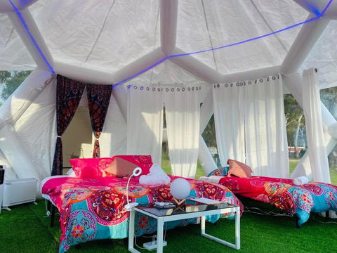 Taj Mahal Upgraded Hex Bubble - Tourism Canberra 1