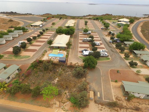 The Cove Holiday Village - Tourism Canberra 0