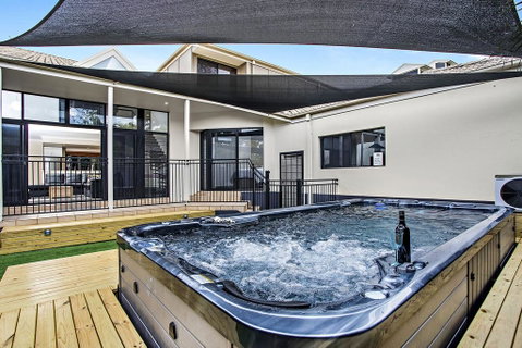 Beachside At Sapphire - Tourism Canberra 1