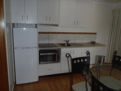 Beachside Holiday Units - Tourism Canberra 2