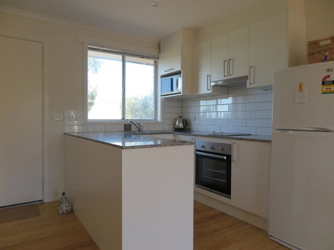 Beachside Rest - Tourism Canberra 3