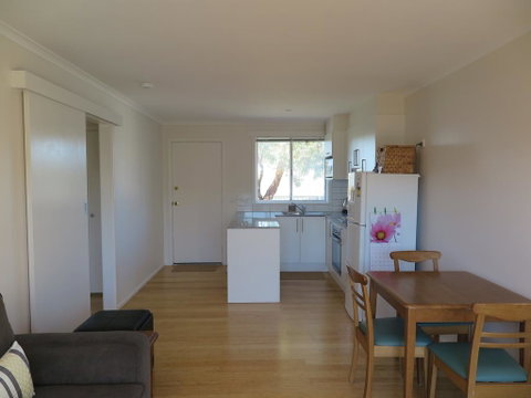Beachside Rest - Tourism Canberra 2
