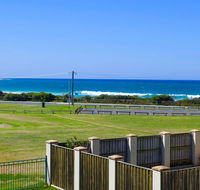 Beachside Retreat - Tourism Canberra