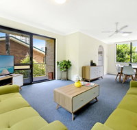 Beachside Unit Near Convention Centre