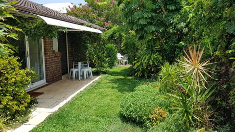 Beachside Villa Ettalong Beach - Tourism Canberra 3