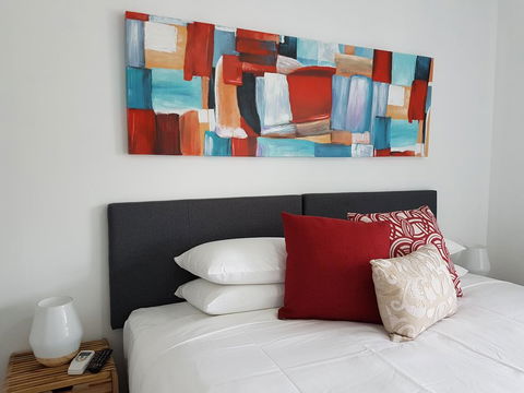 Beau Monde Apartments Newcastle - Worth Place Apartment - Tourism Canberra 1