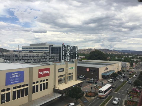 Beer Deluxe Albury - Tourism Canberra 3