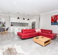 Best Central Wagga Townhouse - Tourism Canberra