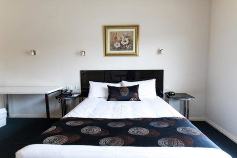 Best Western Mill Park Motor Inn - Tourism Canberra 1