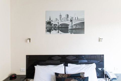 Best Western Mill Park Motor Inn - Tourism Canberra 3