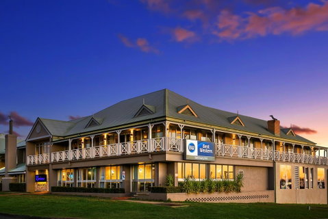 Best Western Sanctuary Inn - Tourism Canberra 0