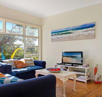 BiJ's on the Beach - 200 metres to the water - Tourism Canberra