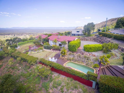 Bimbadeen Estate - Tourism Canberra 0
