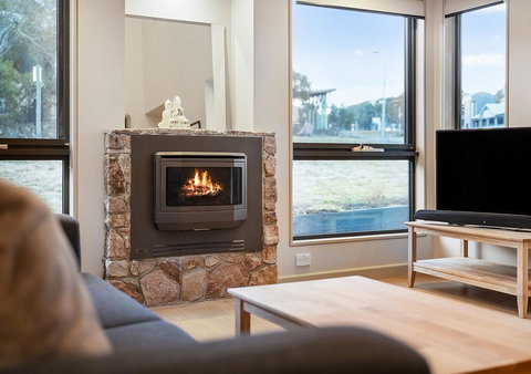 Blackout - Tourism Canberra 1