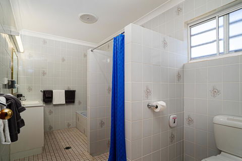 Blue Diamond Motor Inn - Tourism Canberra 2