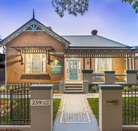 Blue Door Apartments Heritage Charm in CBD - Tourism Canberra