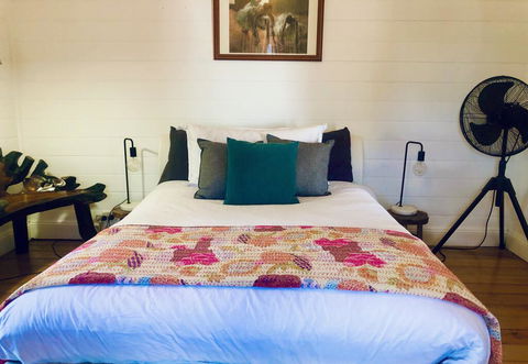 Blue Duck Cottage, Village Comfort, Fireplace - Tourism Canberra 0