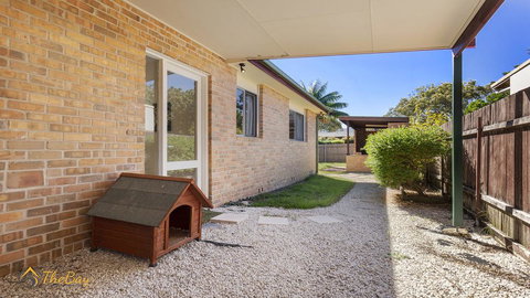 Blue Fish - 41 Boulder Bay Road - Tourism Canberra 0