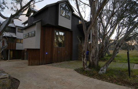 Blue Ice - Tourism Canberra 1