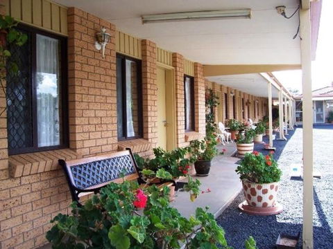 Three Ways Motel - Tourism Canberra 0