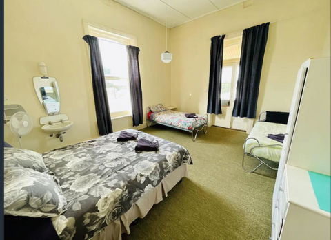 Wilmington Hotel - Tourism Canberra 0