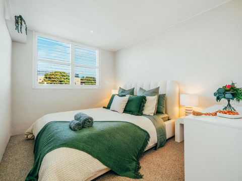 XQ Collection Saltwater Bondi Beach - Tourism Canberra 2