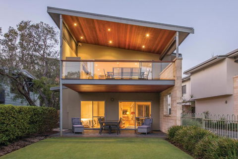XYZ Holiday Home - Tourism Canberra 1