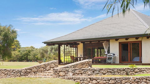 Yallingup Retreat - Romantic Country Retreat For Couples - Tourism Canberra 1