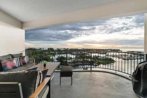 Anchor Point Penthouse 3BR With Marina Views - Pool - BBQs - Tourism Canberra 2