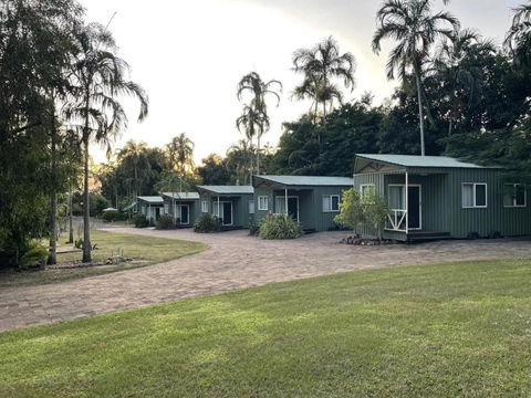Darwin Boomerang Motel And Caravan Park - Tourism Canberra 2