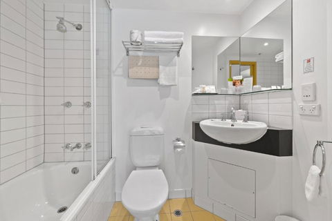 YEHS Hotel Melbourne CBD - Tourism Canberra 2