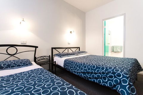 YHA Hobart Central - Tourism Canberra 2
