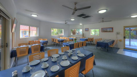 Yamba Motor Inn - Tourism Canberra 2
